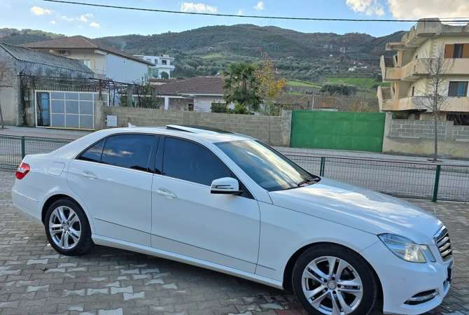 Makina ne shitje  ne Fier - 15,000 Euro