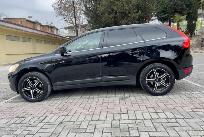 Makina ne shitje ne Tirane - 11,000 Euro