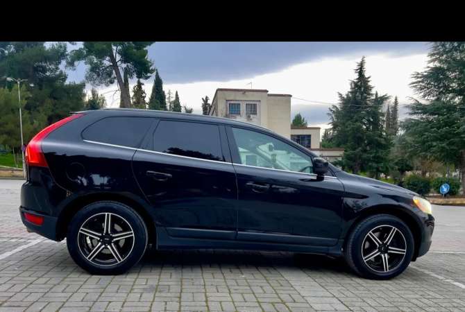 Makina ne shitje  ne Tirane - 11,000 Euro