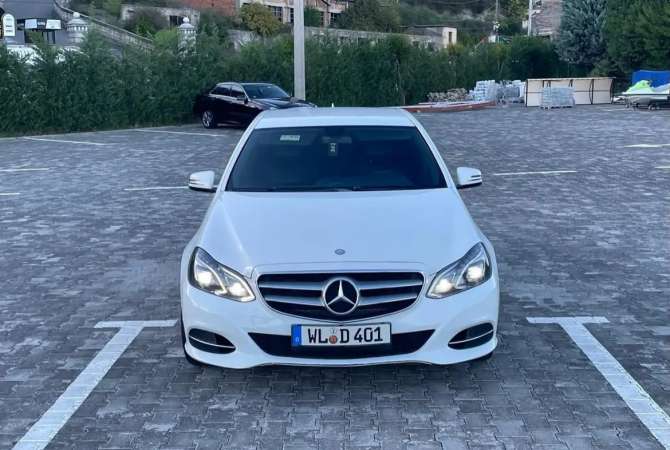 Makina ne shitje  ne Tirane - 13,500 Euro