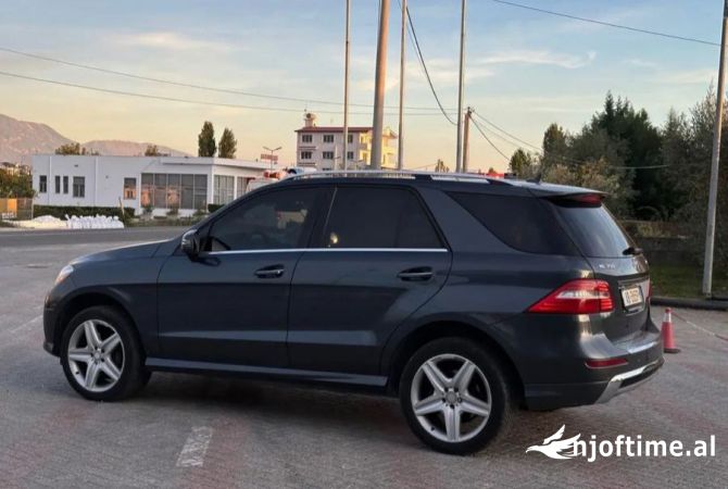 Makina ne shitje  ne Tirane - 17,000 Euro