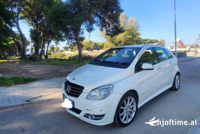 Makina ne shitje  ne Tirane - 4,400 Euro