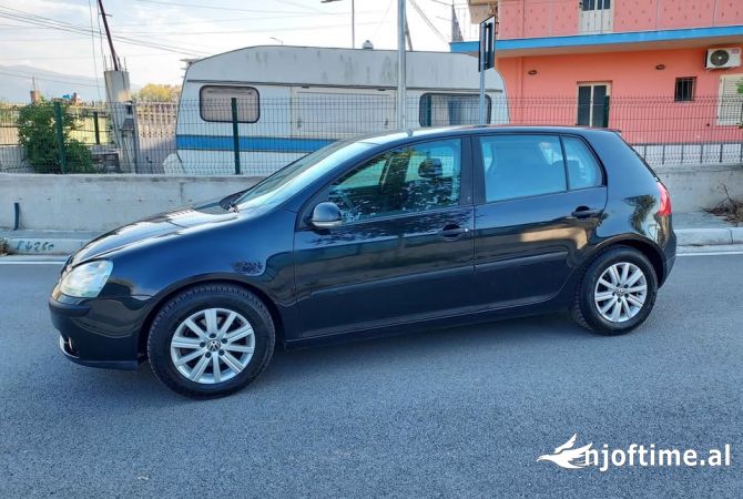 Makina ne shitje ne Tirane - 3,950 Euro