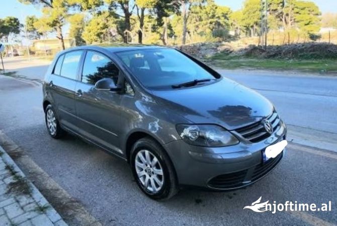 Makina ne shitje ne Tirane - 4,400 Euro