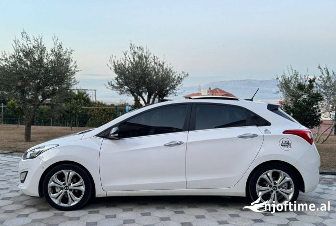 Cars for sale  in Tirana - 7,500 Euro
