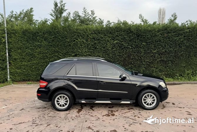 Cars for sale  in Tirana - 8,300 Euro