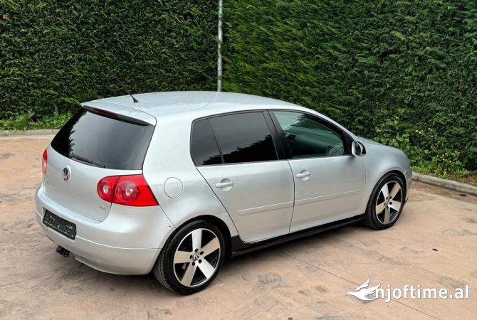 Cars for sale  in Tirana - 3,900 Euro