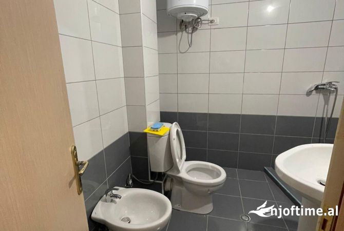 Shtepi me qera 2+1 ne Tirane - 500 Euro