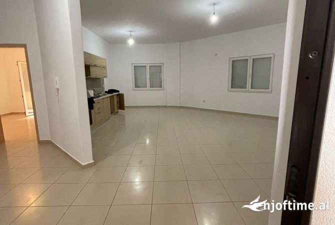 Shtepi me qera 2+1 ne Tirane - 500 Euro