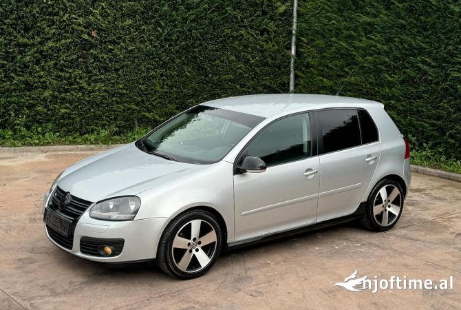 Makina ne shitje ne Tirane - 3,500 Euro