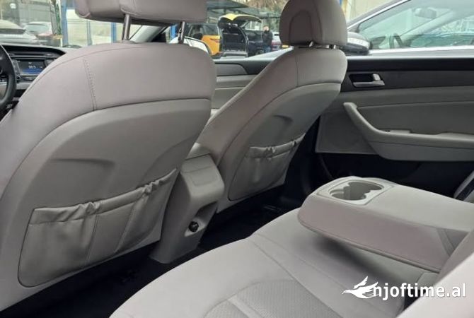 Cars for sale  in Tirana - 6,900 Euro