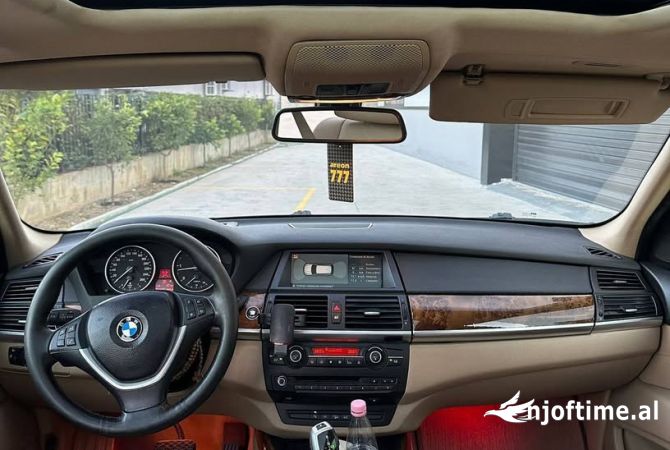 Makina ne shitje  ne Tirane - 6,900 Euro