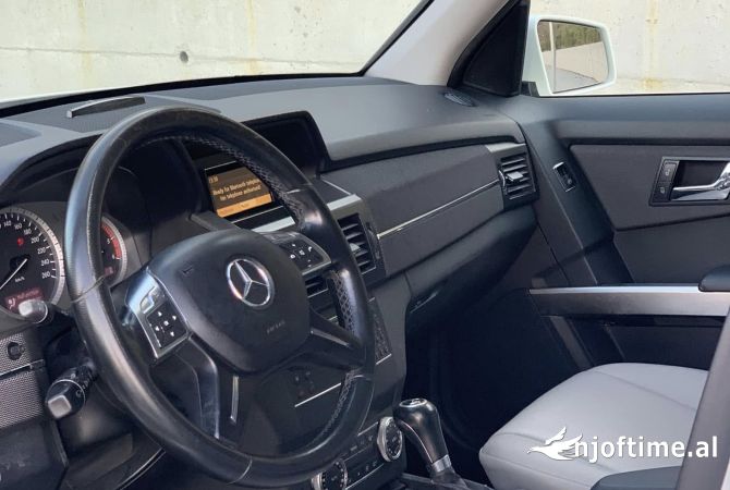 Cars for sale  in Tirana - 9,400 Euro