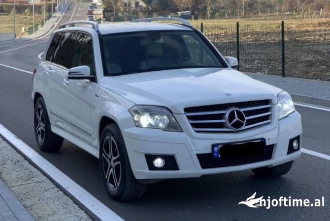 Makina ne shitje ne Tirane - 9,400 Euro