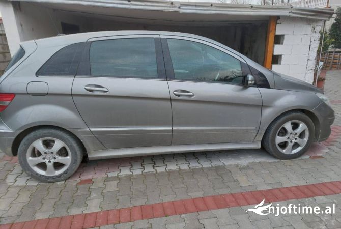 Cars for sale  in Tirana - 4,000 Euro