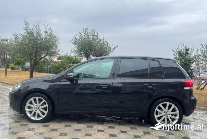 Cars for sale  in Tirana - 7,400 Euro