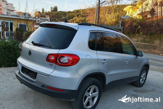 Cars for sale  in Tirana - 5,200 Euro