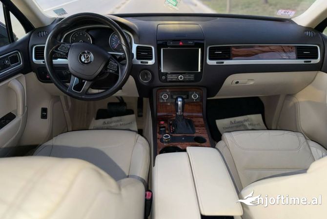 Cars for sale  in Tirana - 9,900 Euro