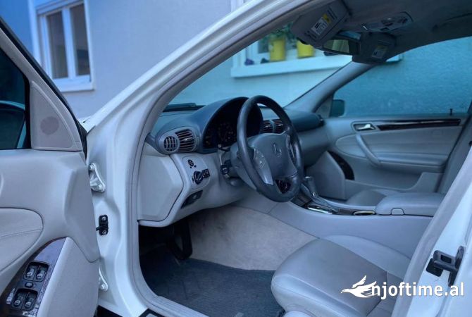 Auto in Vendita  a Tirana - 5,999 Euro