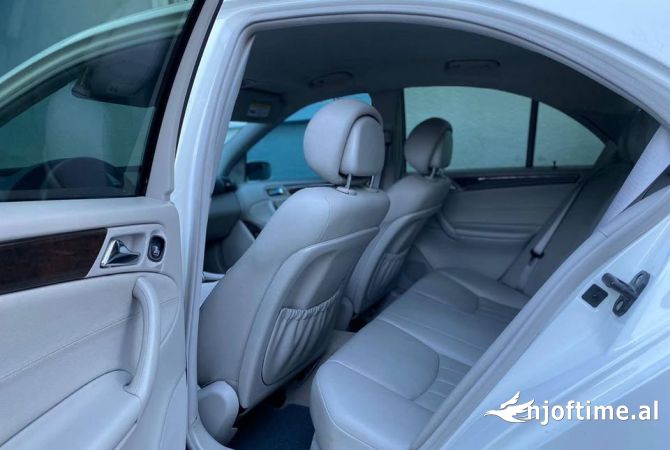 Auto in Vendita  a Tirana - 5,999 Euro
