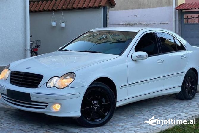 Makina ne shitje ne Tirane - 5,999 Euro