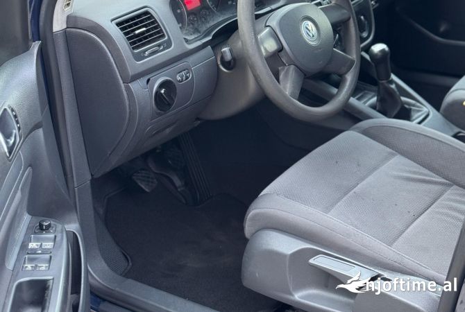 Auto in Vendita  a Tirana - 3,900 Euro