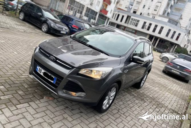 Makina ne shitje ne Tirane - 9,800 Euro