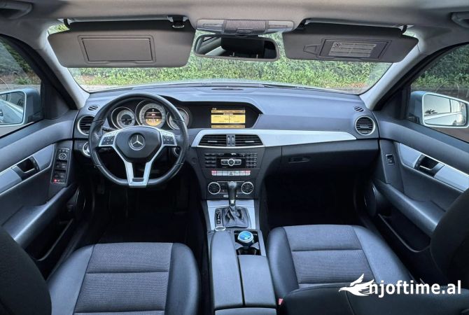 Auto in Vendita  a Tirana - 9,800 Euro