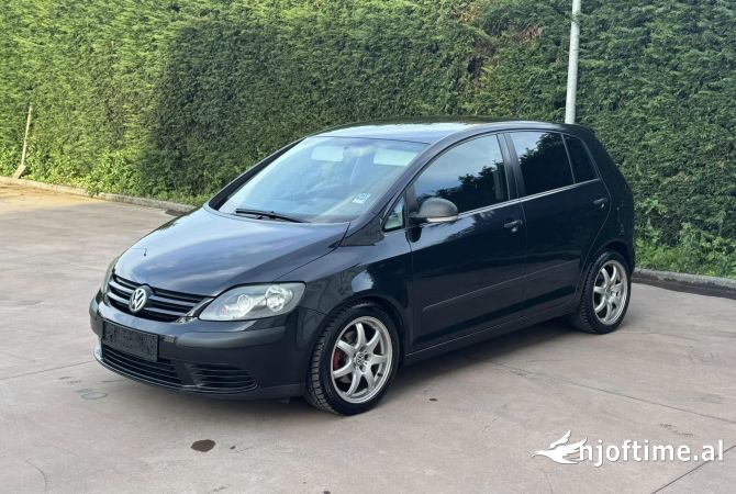 Makina ne shitje ne Tirane - 5,200 Euro