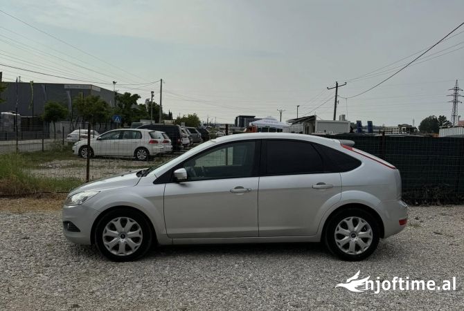 Makina ne shitje  ne Tirane - 3,800 Euro