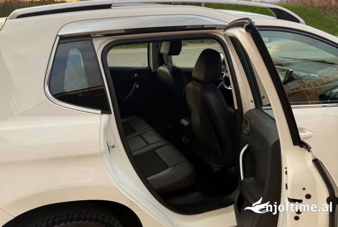 Makina ne shitje ne Tirane, Peugeot, 2013 Diesel,Kambio Manual Pagesa 6,000  Euro.