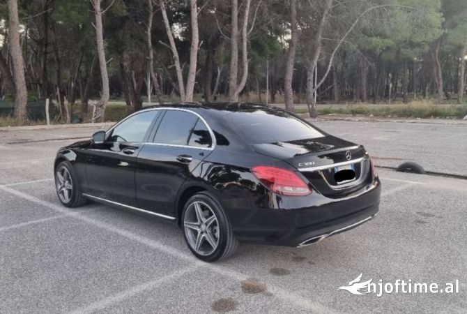 Auto in Vendita  a Tirana - 15,500 Euro
