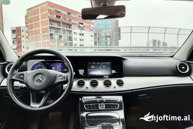 Makina ne shitje  ne Tirane - 20,000 Euro