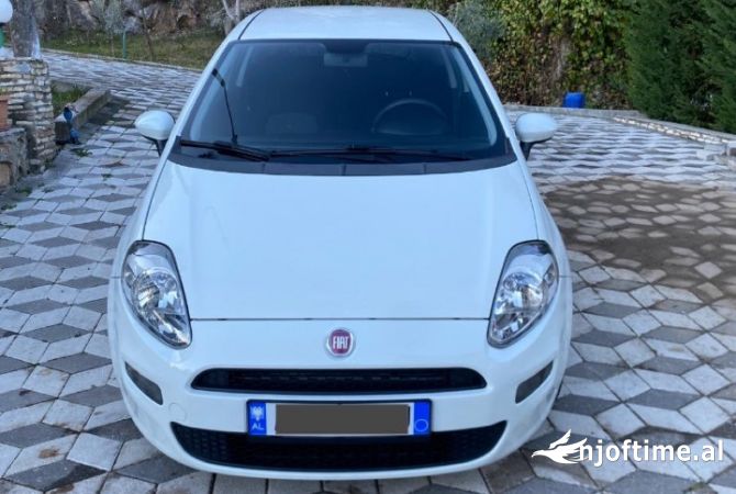 Makina ne shitje ne Tirane - 4,000 Euro
