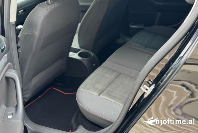 Makina ne shitje ne Tirane, Volkswagen, 2007 Diesel,Kambio Manual Pagesa 3,900  Euro.