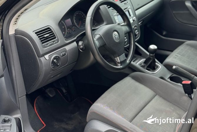 Makina ne shitje ne Tirane, Volkswagen, 2007 Diesel,Kambio Manual Pagesa 3,900  Euro.