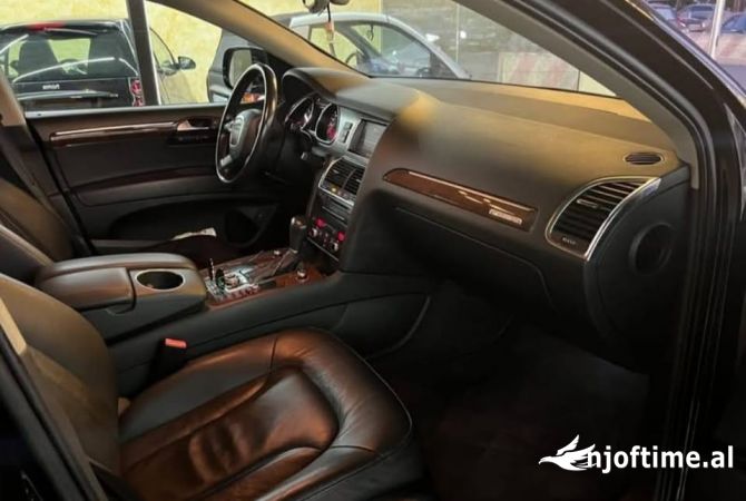 Auto in Vendita  a Tirana - 11,900 Euro