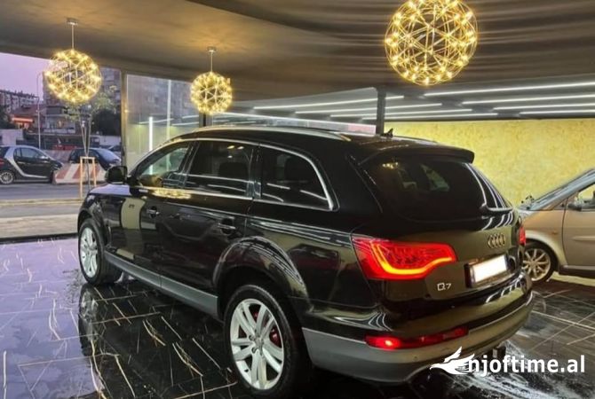 Auto in Vendita  a Tirana - 11,900 Euro