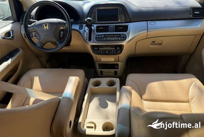 Auto in Vendita  a Tirana - 5,900 Euro