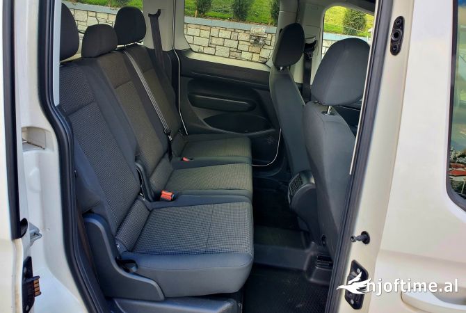 Auto in Vendita  a Tirana - 25,000 Euro