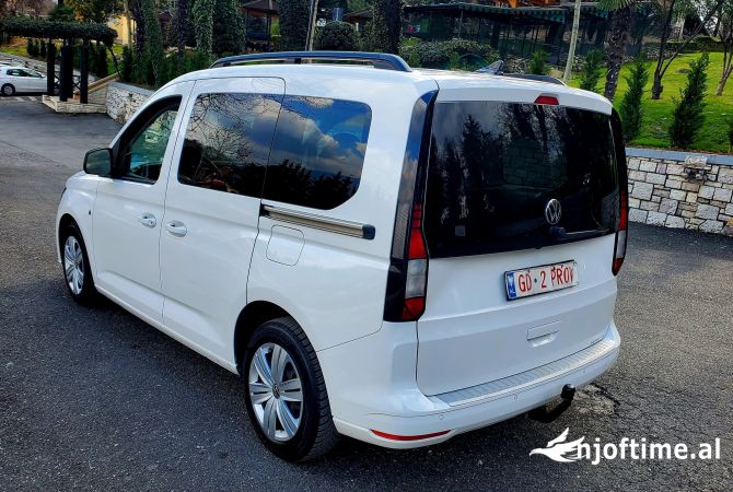 Makina ne shitje ne Tirane, Volkswagen, 2022 Diesel,Kambio Automatik Pagesa 25,000  Euro.