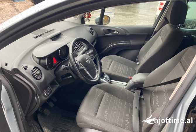 Auto in Vendita  a Tirana - 5,400 Euro
