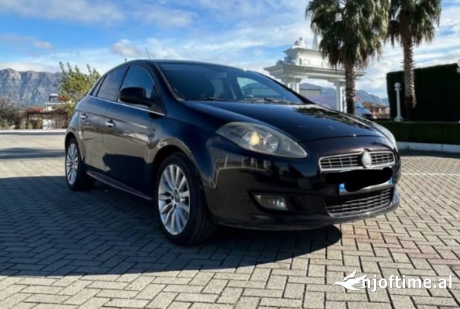 Makina ne shitje ne Tirane - 3,700 Euro