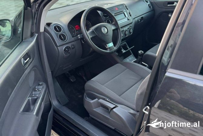 Makina ne shitje ne Tirane, Volkswagen, 2007 Diesel,Kambio Manual Pagesa 3,900  Euro.