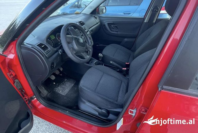 Auto in Vendita  a Tirana - 3,999 Euro