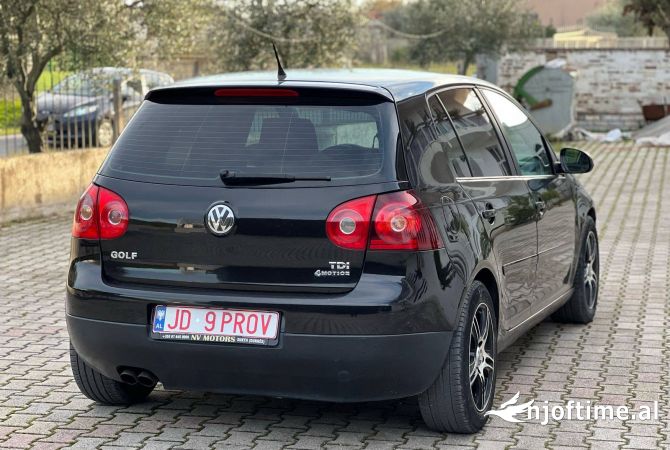 Makina ne shitje  ne Tirane - 3,900 Euro