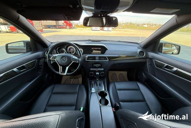 Makina ne shitje ne Tirane, Mercedes-Benz, 2013 Benzine,Kambio Automatik Pagesa 7,300  Euro.