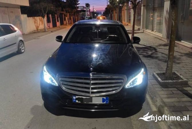 Auto in Vendita  a Tirana - 17,000 Euro