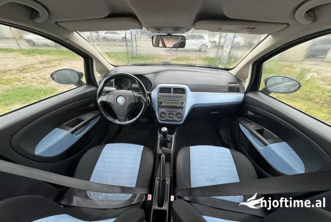 Auto in Vendita  a Tirana - 3,200 Euro