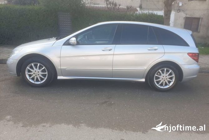 Auto in Vendita  a Tirana - 5,500 Euro